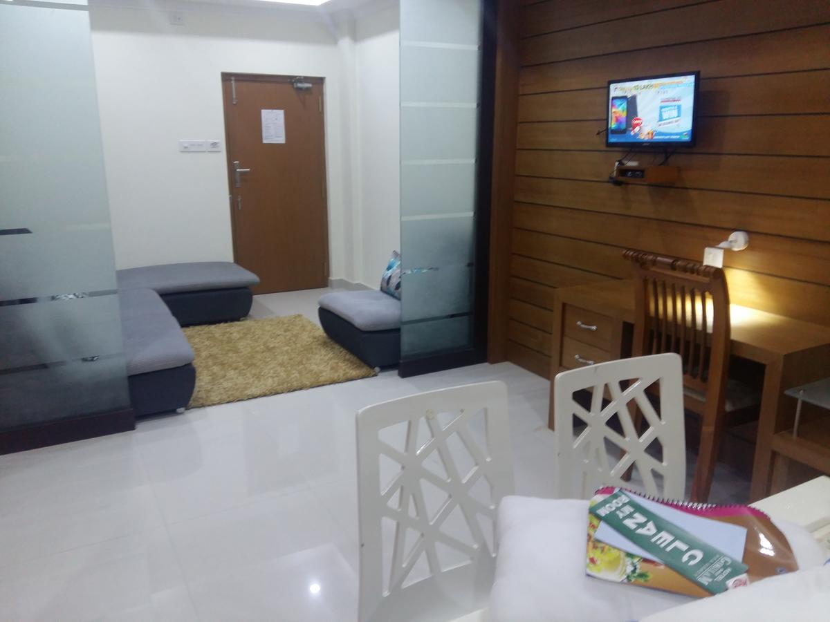 Sree Gokulam Residency Hotel Thrissur ภายนอก รูปภาพ
