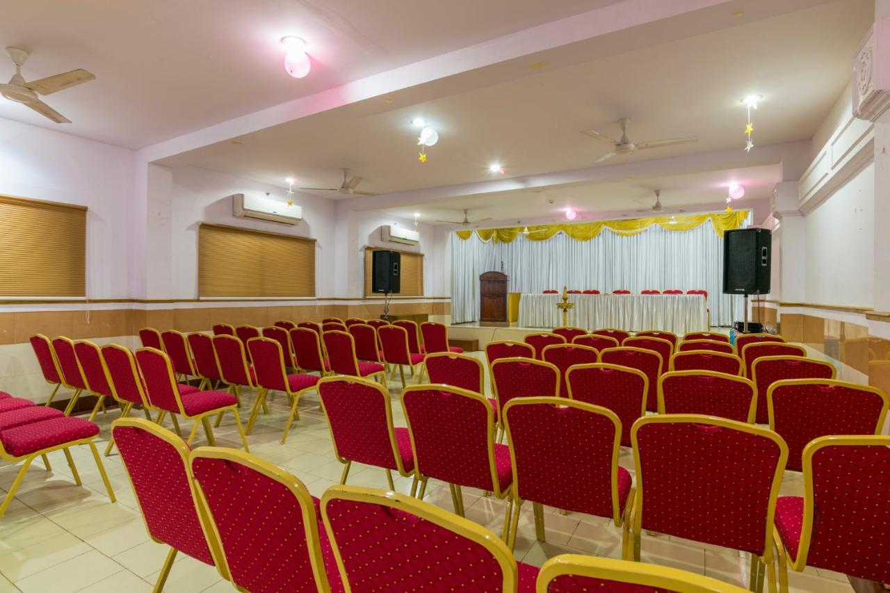 Sree Gokulam Residency Hotel Thrissur ภายนอก รูปภาพ