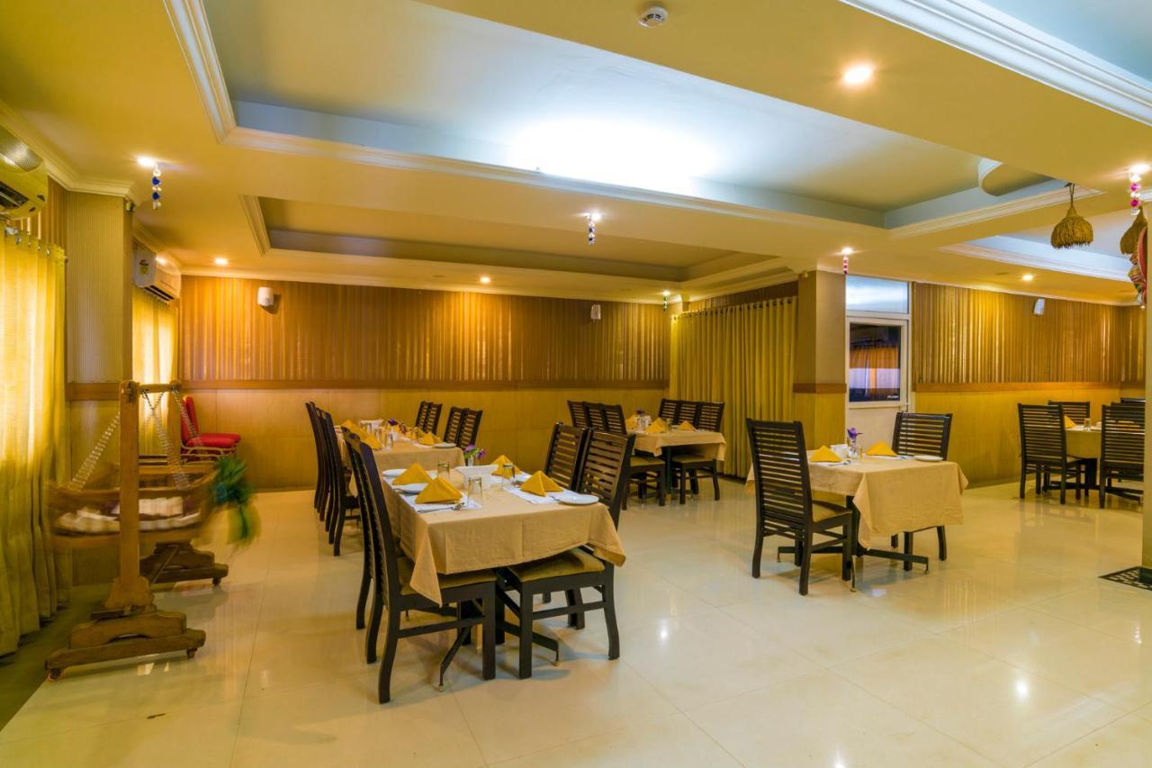 Sree Gokulam Residency Hotel Thrissur ภายนอก รูปภาพ