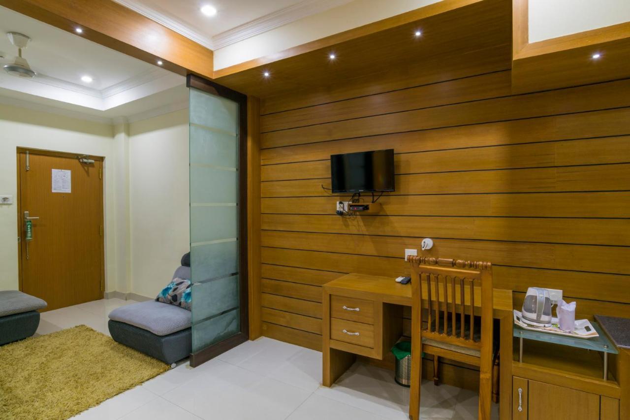 Sree Gokulam Residency Hotel Thrissur ภายนอก รูปภาพ