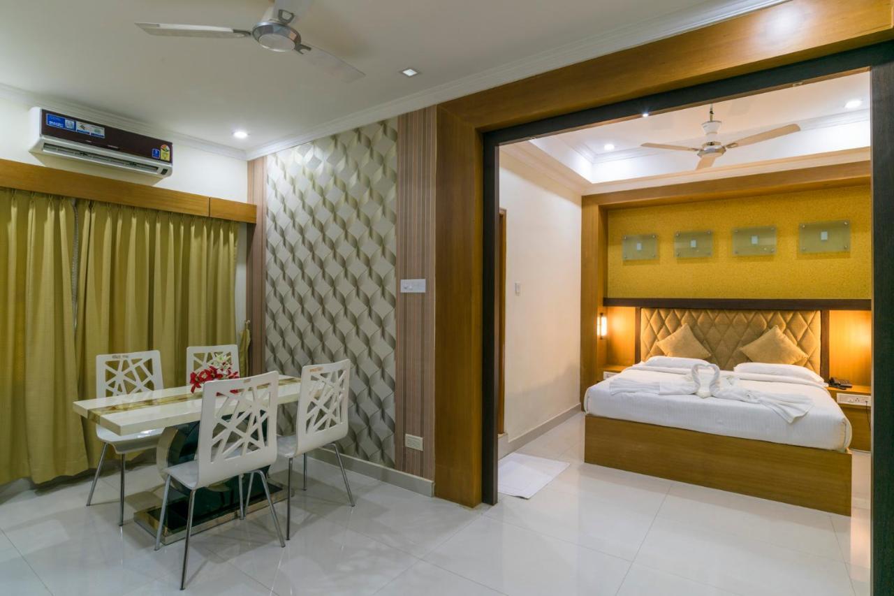 Sree Gokulam Residency Hotel Thrissur ภายนอก รูปภาพ
