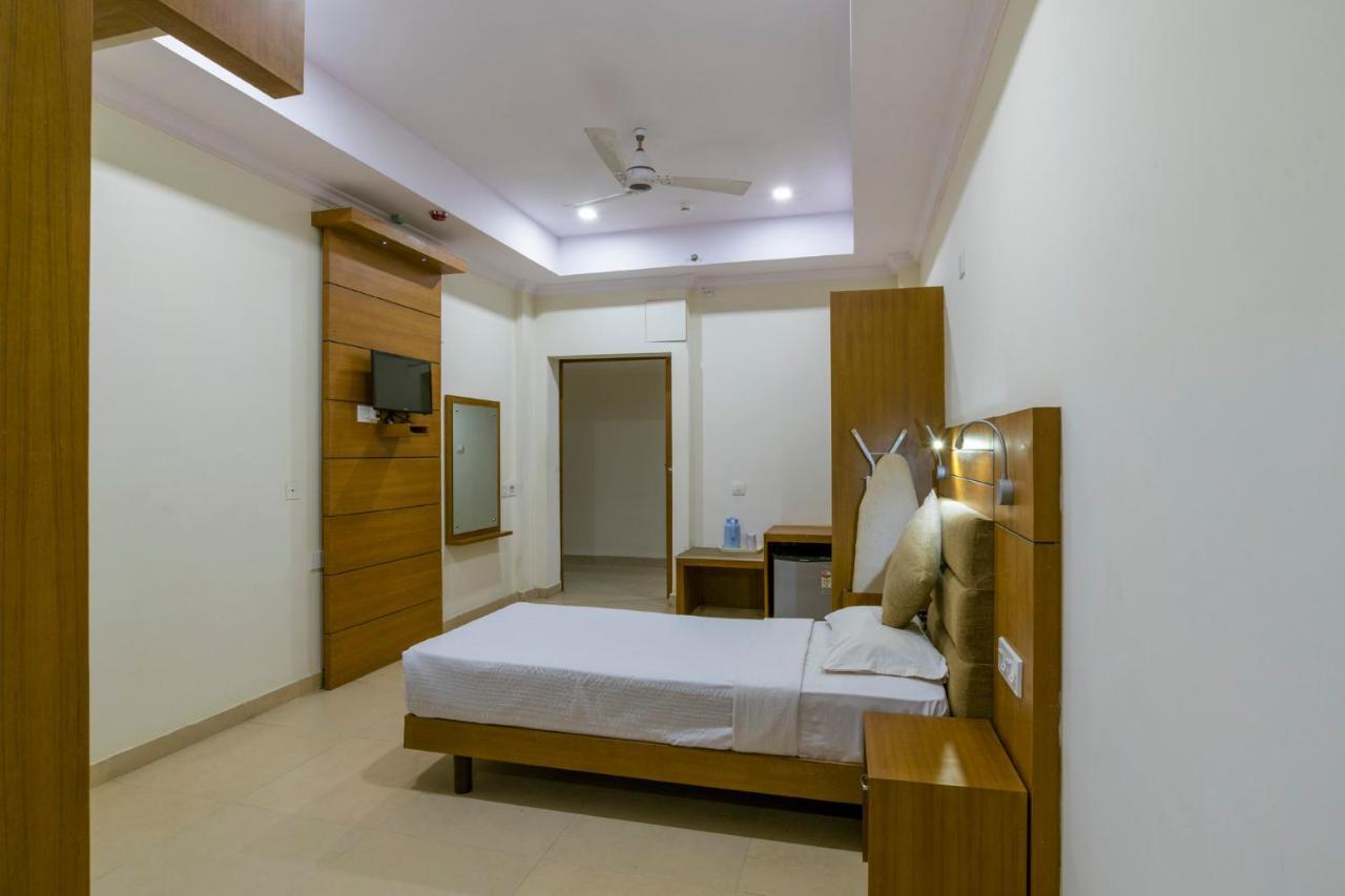 Sree Gokulam Residency Hotel Thrissur ภายนอก รูปภาพ
