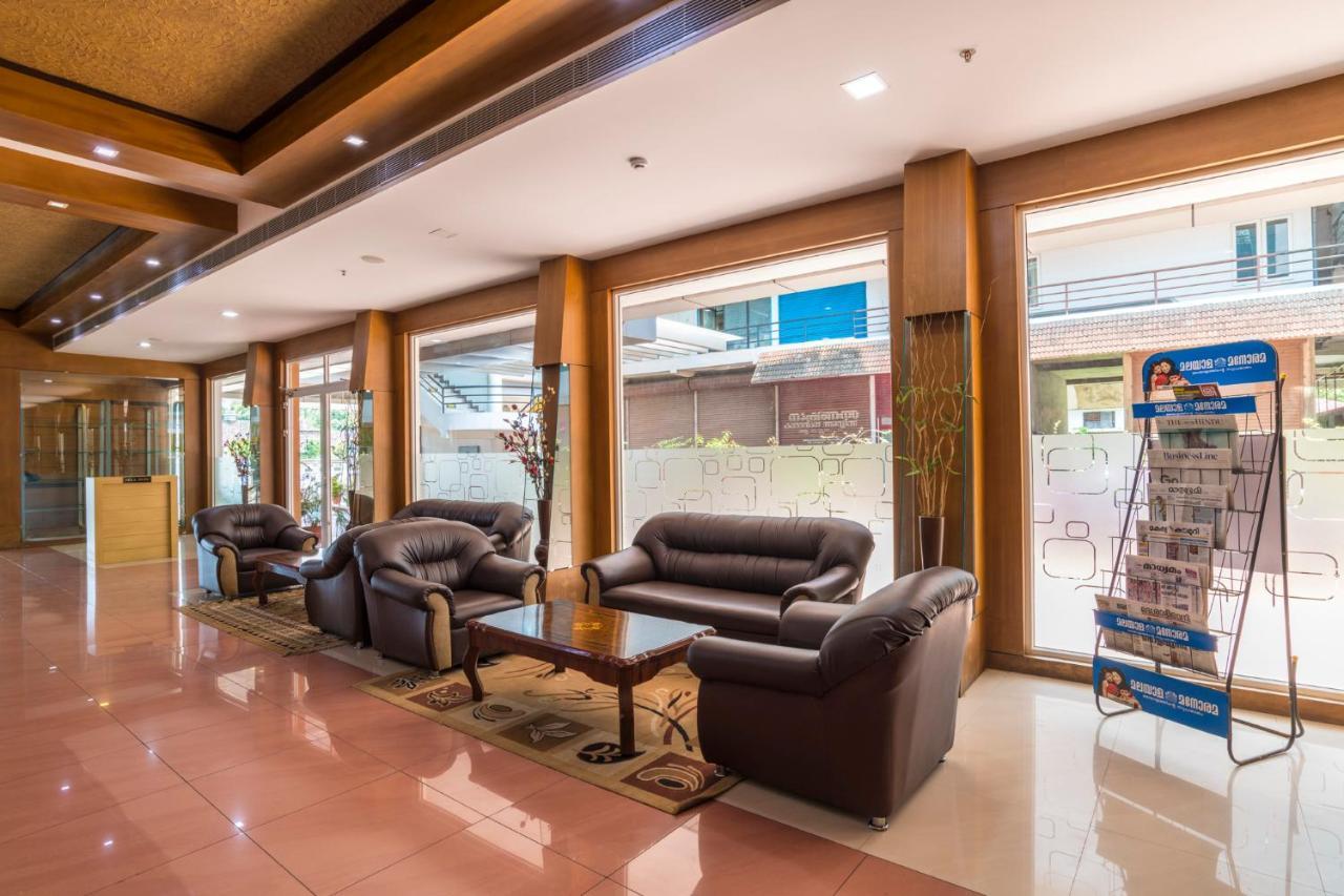 Sree Gokulam Residency Hotel Thrissur ภายนอก รูปภาพ