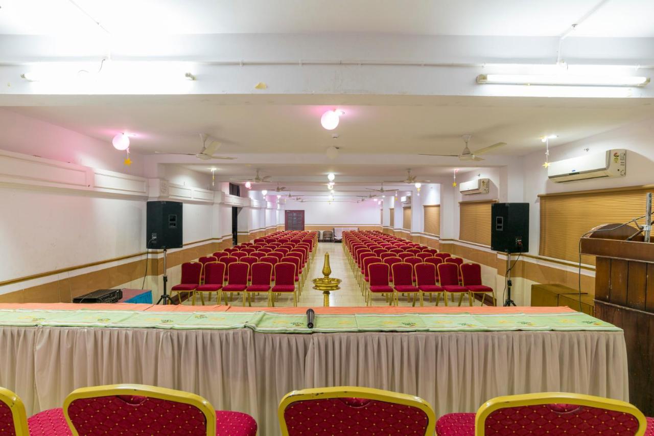 Sree Gokulam Residency Hotel Thrissur ภายนอก รูปภาพ