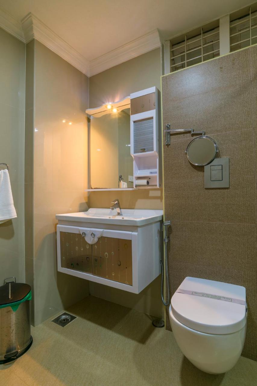 Sree Gokulam Residency Hotel Thrissur ภายนอก รูปภาพ